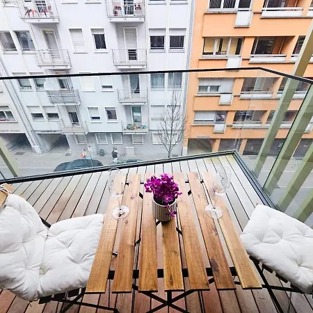 Comfortable In Limpertsberg Apartmán Lucembursko