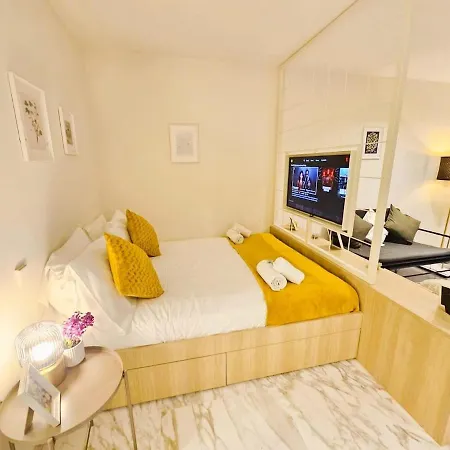 Comfortable In Limpertsberg Апартаменты *